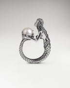Mermaid Embrace Ring With Mother Pearl