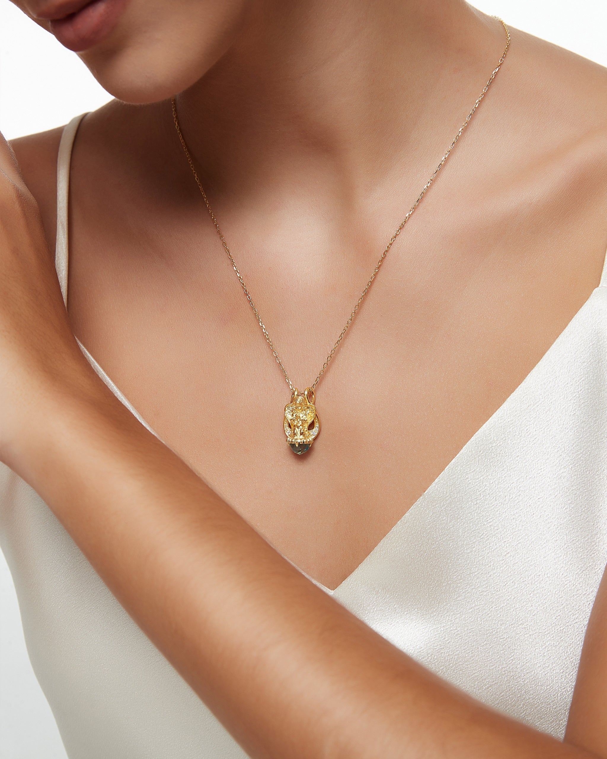 Lyre Angel Pendant Necklace With Amethyst