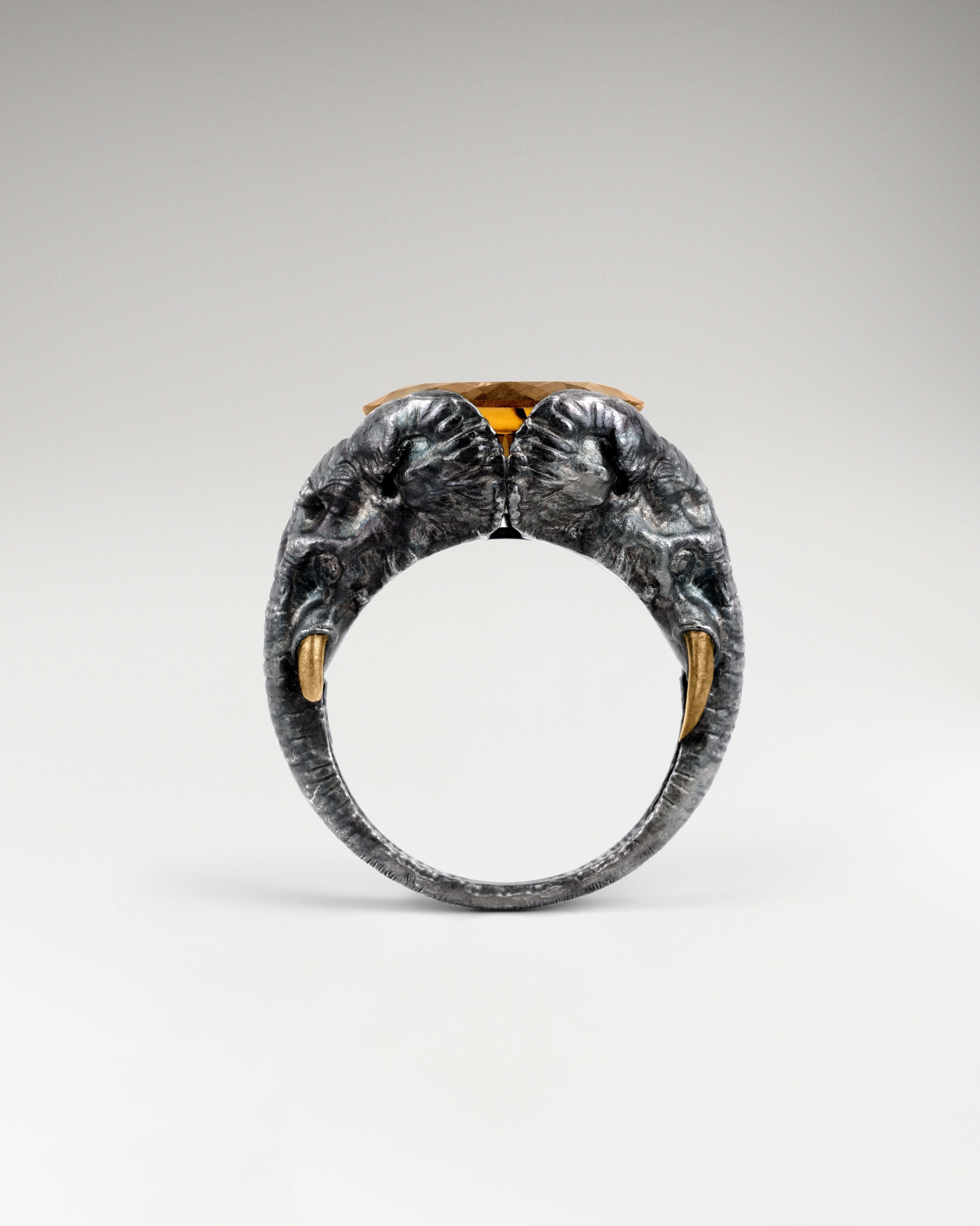 Elephant Guard Ring With Zirconia