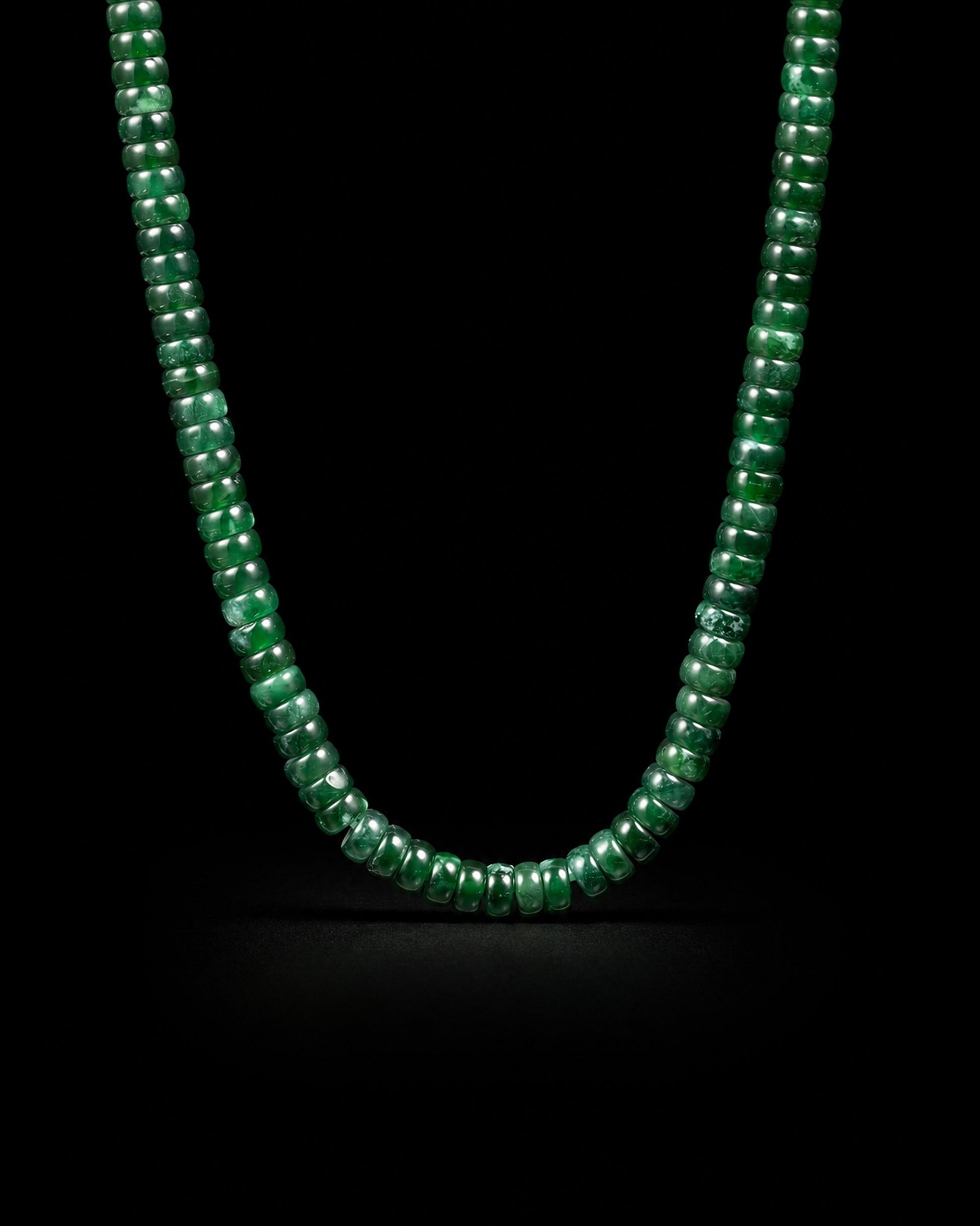 Drum Beads Necklace In Imperial Green Guatemalan Jade With 18K Gold Clasp - JadeChains