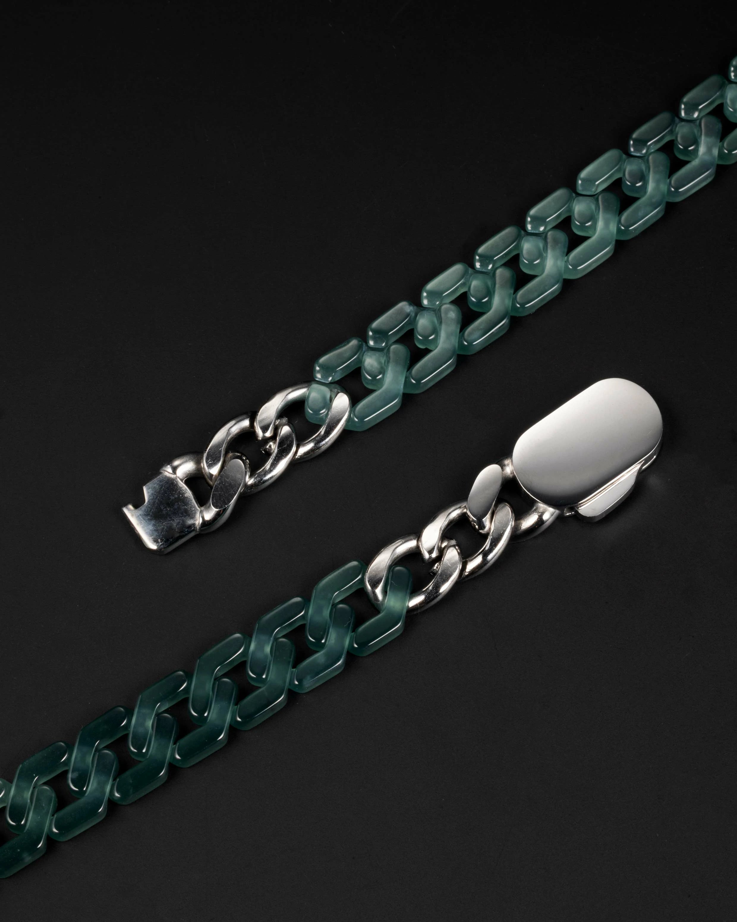 Classical Cuban Chains With Mayan Jade