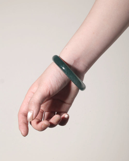 Classic Round Bangle In Jelly Guatemalan Jade
