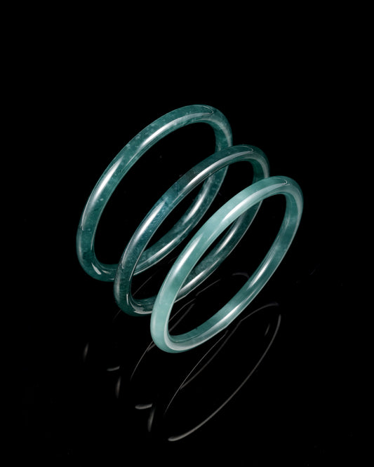 Thin Round Bangle In Guatemalan Jade