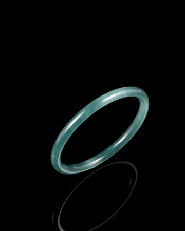 Thin Round Bangle In Guatemalan Jade