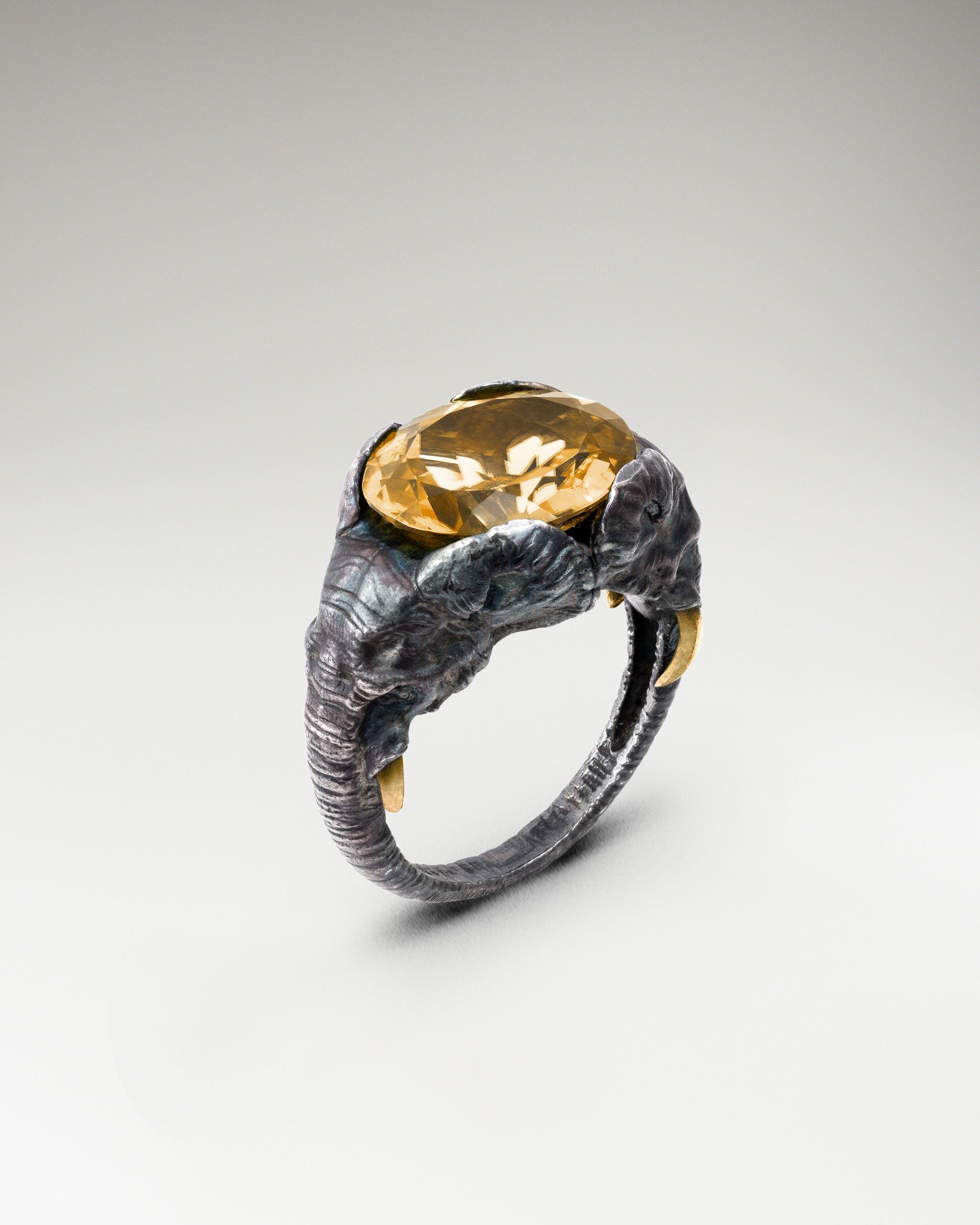 Elephant Guard Ring With Zirconia