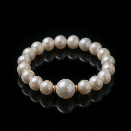 Calm Anchor Bracelet In Pearl - JadeChains