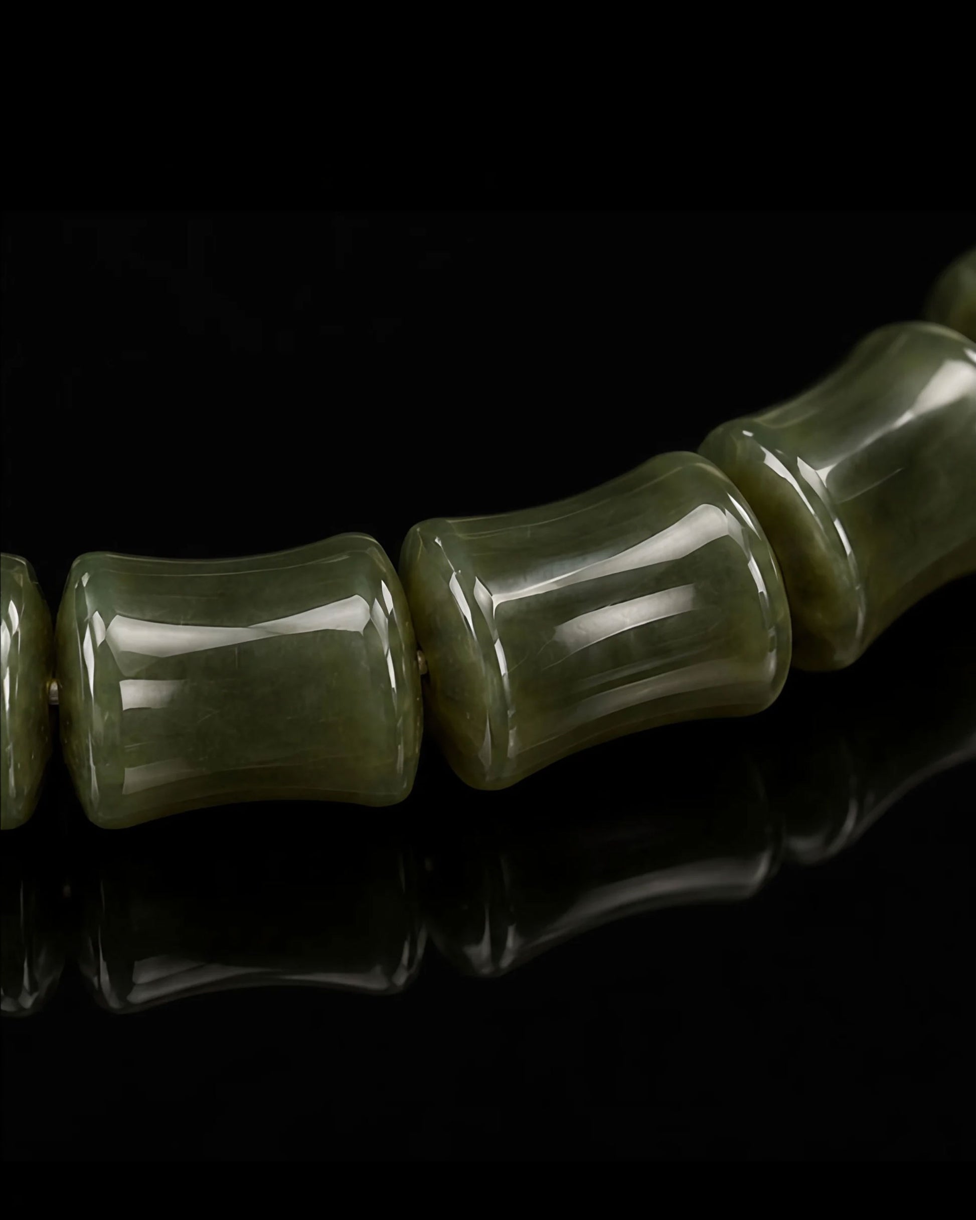 Verdant Vertebrae Bracelet In Nephrite - JadeChains